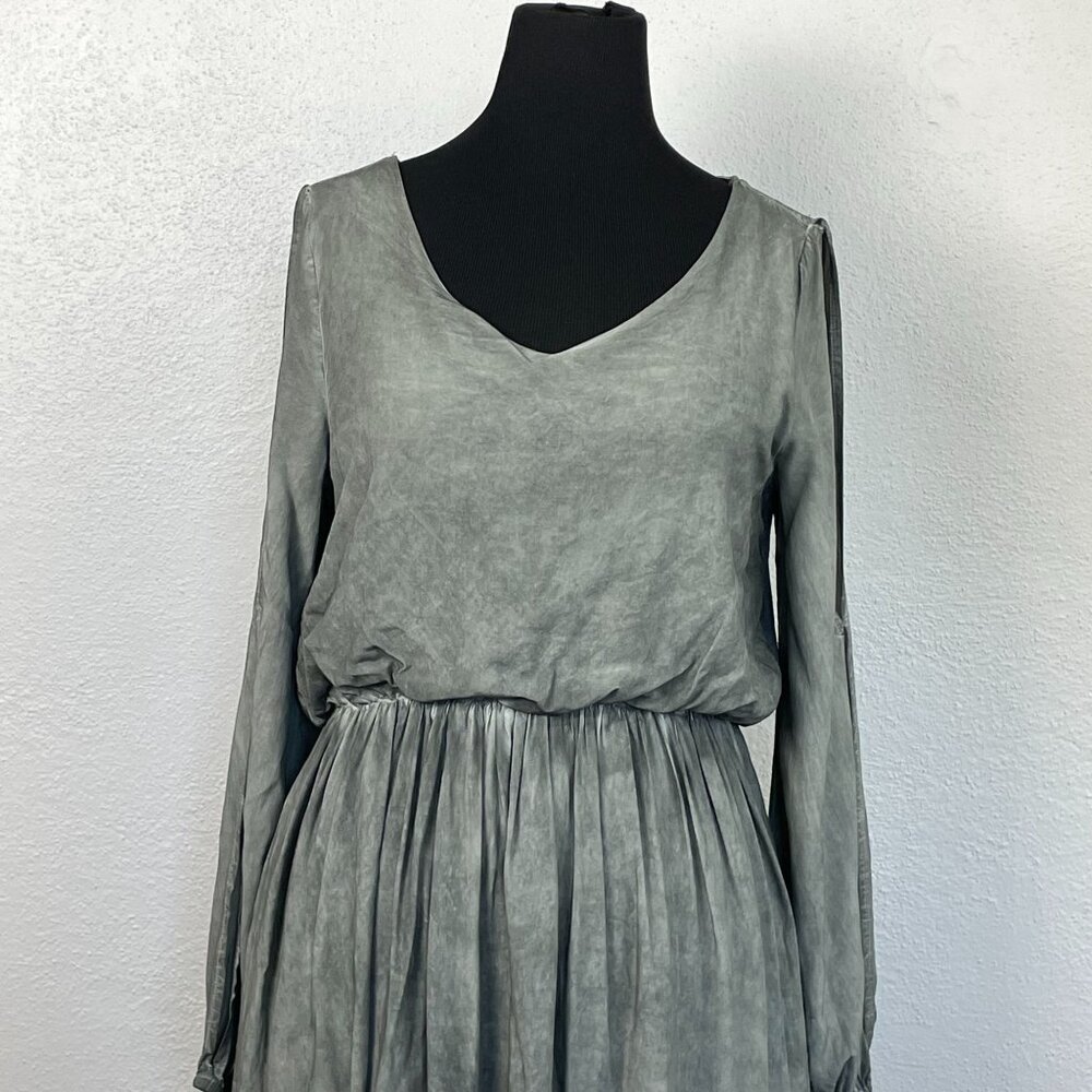 NWT 143 Story Womens Charcoal Split Long Sleeve Lace Bottom Midi Dress Size S - Picture 2 of 6